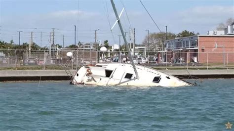 Owners of derelict vessels across Florida could soon have a free option.